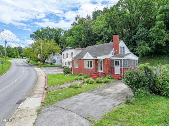 324 East Church Street, Greeneville, TN 37745