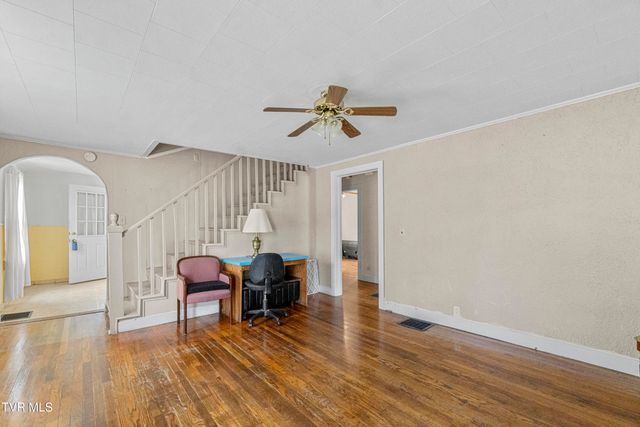 324 East Church Street, Greeneville, TN 37745