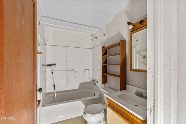 324 East Church Street, Greeneville, TN 37745