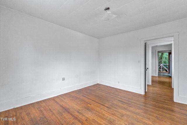 324 East Church Street, Greeneville, TN 37745