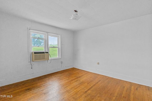 324 East Church Street, Greeneville, TN 37745