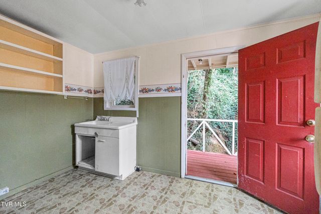 324 East Church Street, Greeneville, TN 37745