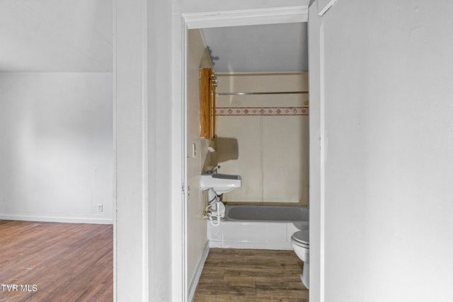 324 East Church Street, Greeneville, TN 37745