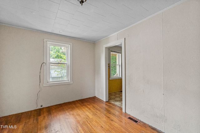 324 East Church Street, Greeneville, TN 37745