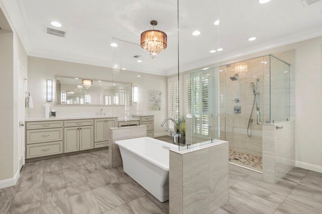 3 Regent Court, Sugar Land, TX 77478