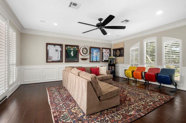 3 Regent Court, Sugar Land, TX 77478