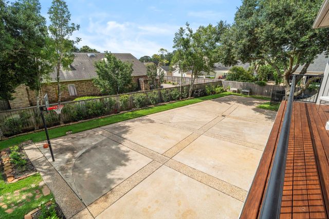 3 Regent Court, Sugar Land, TX 77478