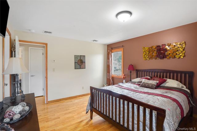 75 Lincoln Street, Sloatsburg, NY 10974