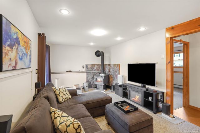 75 Lincoln Street, Sloatsburg, NY 10974