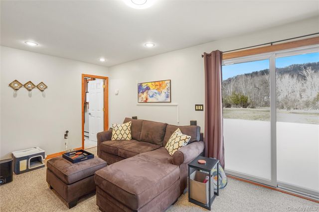 75 Lincoln Street, Sloatsburg, NY 10974