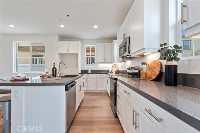 1983 Nathan Lane, San Jacinto, CA 92582