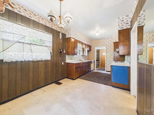1335 Wabash Ave, Pueblo, CO 81004