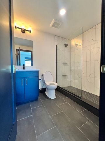 395 Alewife Brook Pkwy 2H, Somerville, MA 02144