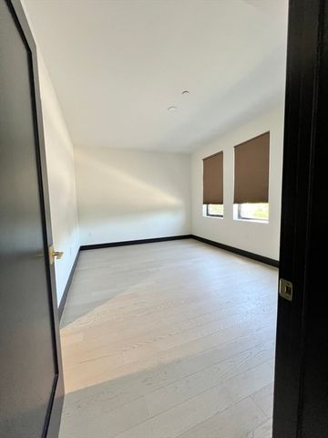 395 Alewife Brook Pkwy 2H, Somerville, MA 02144