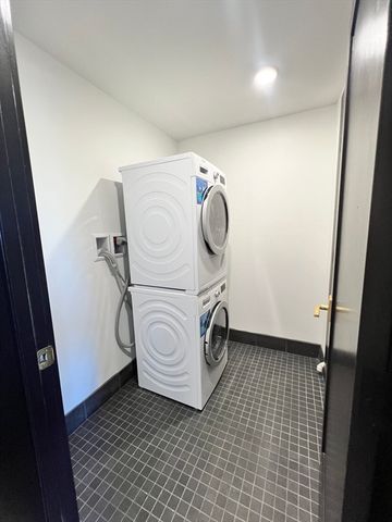395 Alewife Brook Pkwy 2H, Somerville, MA 02144