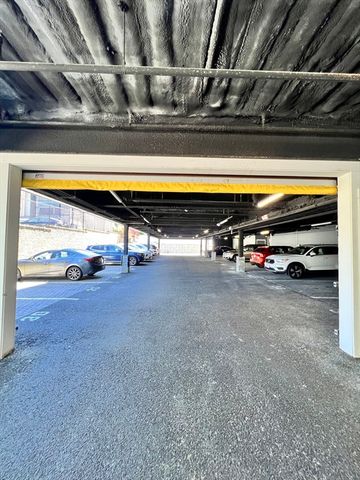 395 Alewife Brook Pkwy 2H, Somerville, MA 02144