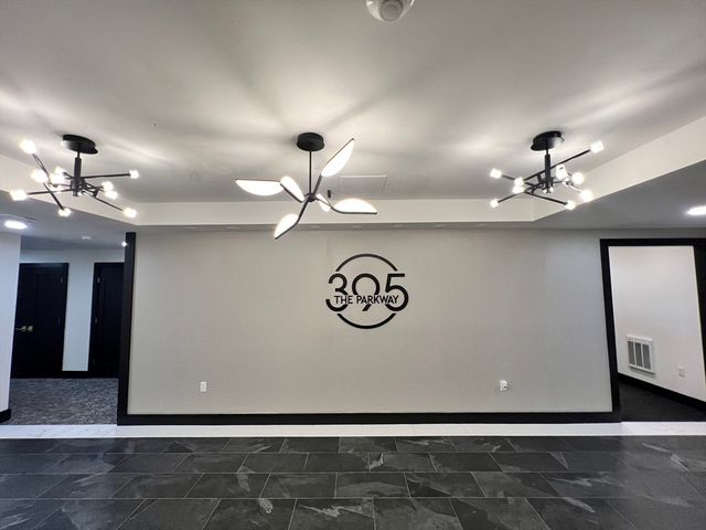 395 Alewife Brook Pkwy 2H, Somerville, MA 02144