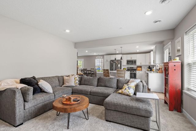 8710 Parkington Avenue NE, Otsego, MN 55330