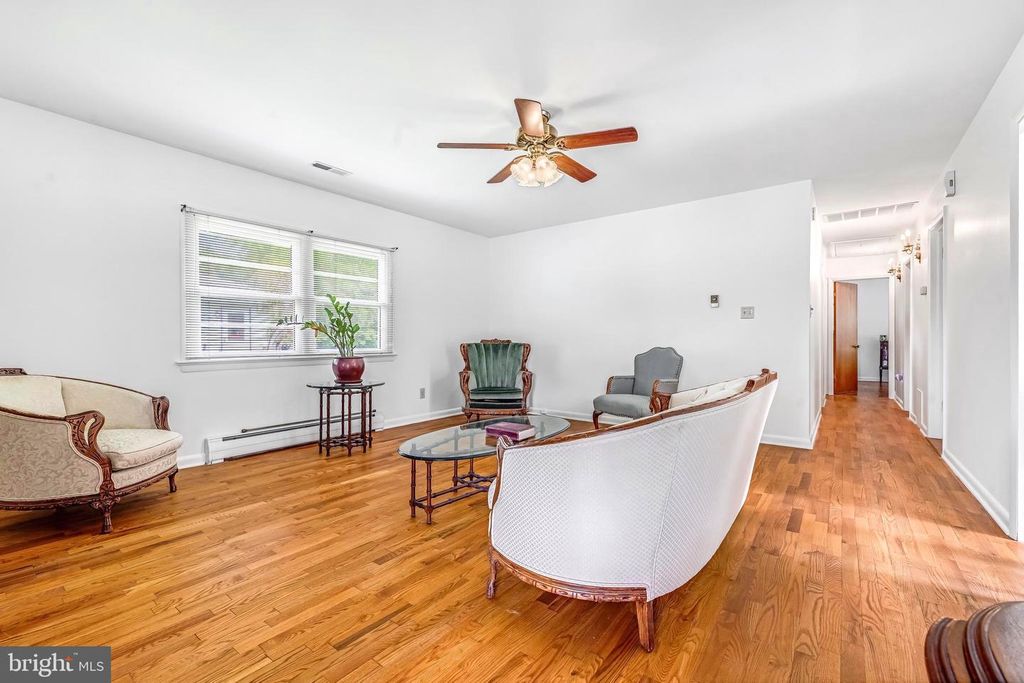 6827 BELLEVUE RD, Royal Oak, MD 21662
