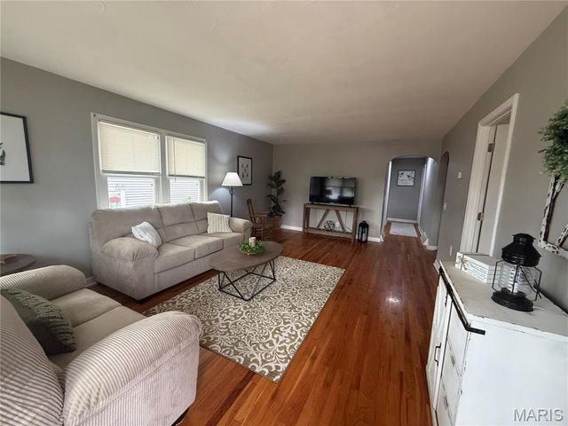 911 W Exchange Street, Jerseyville, IL 62052