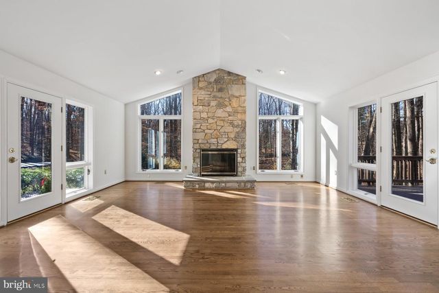 255 JEFFERY LN, Great Falls, VA 22066