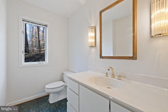 255 JEFFERY LN, Great Falls, VA 22066