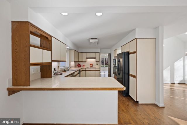 255 JEFFERY LN, Great Falls, VA 22066