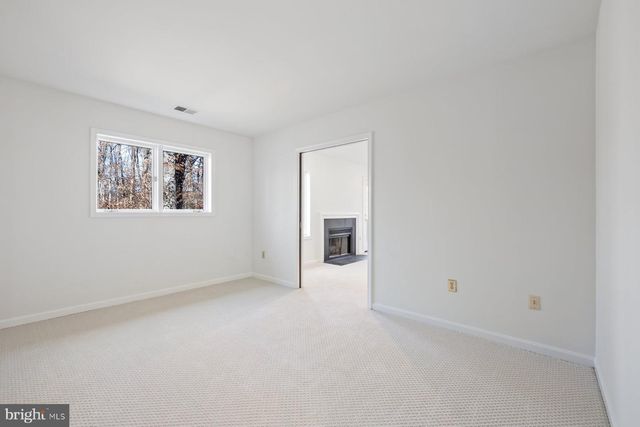 255 JEFFERY LN, Great Falls, VA 22066