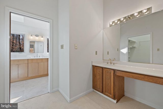 255 JEFFERY LN, Great Falls, VA 22066