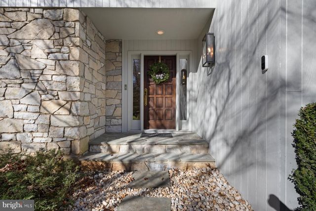 255 JEFFERY LN, Great Falls, VA 22066