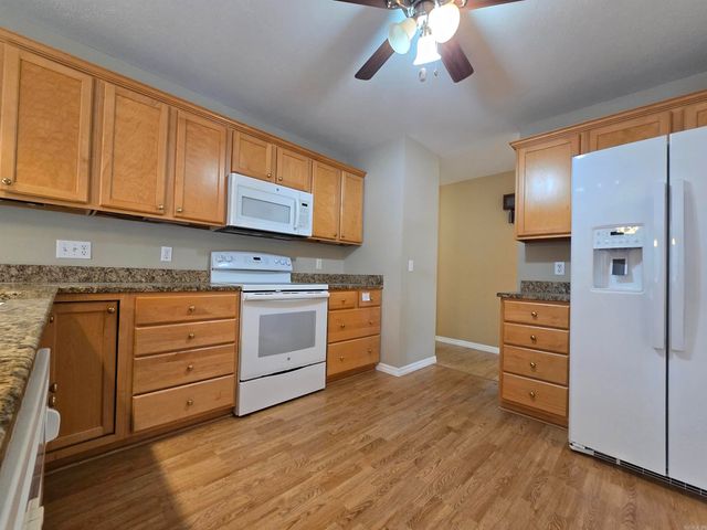 1322 Cottonwood Court, Mountain Home, AR 72653