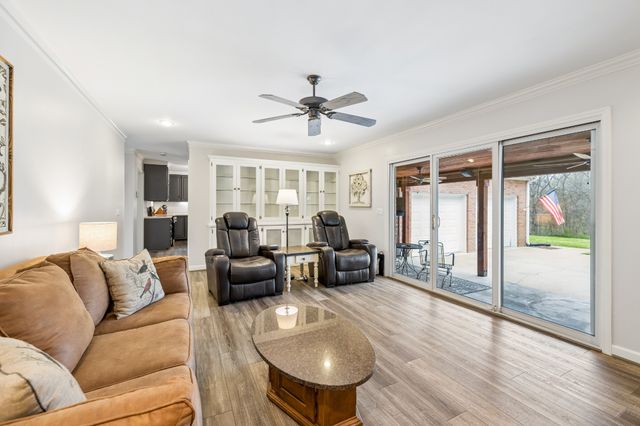 1141 John Sharp Rd, Columbia, TN 38401