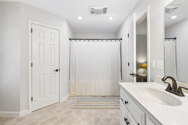 1141 John Sharp Rd, Columbia, TN 38401