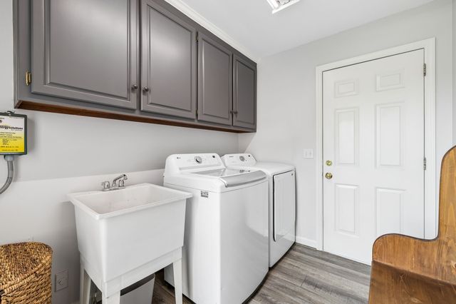 1141 John Sharp Rd, Columbia, TN 38401