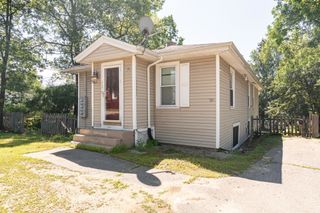 52 Glenwood Avenue, Dover, NH 03820