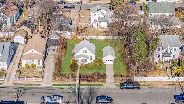 633 Hill Street, Uniondale, NY 11553