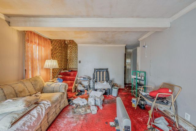 633 Hill Street, Uniondale, NY 11553