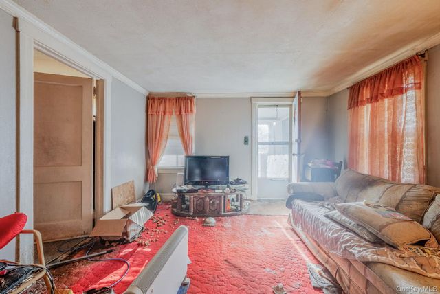 633 Hill Street, Uniondale, NY 11553