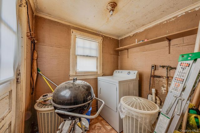 633 Hill Street, Uniondale, NY 11553