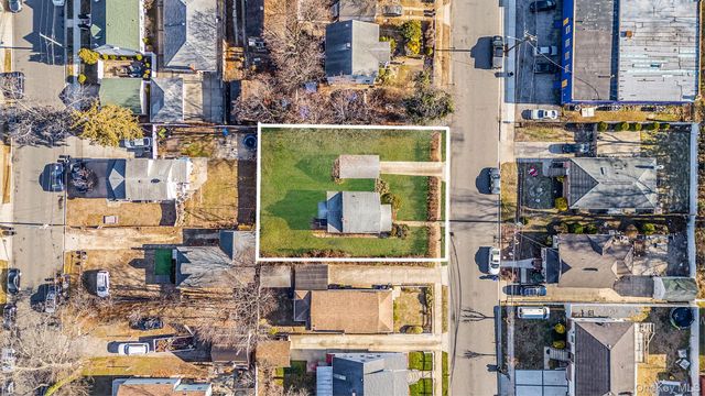 633 Hill Street, Uniondale, NY 11553