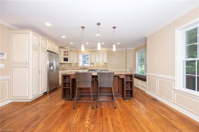 175 Millers Crossing Court, Winston-salem, NC 27103