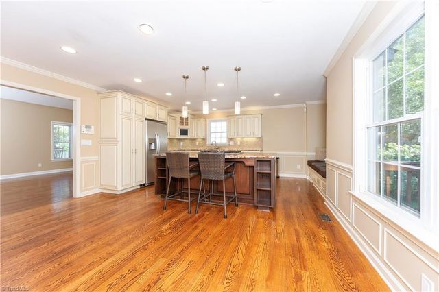 175 Millers Crossing Court, Winston-salem, NC 27103