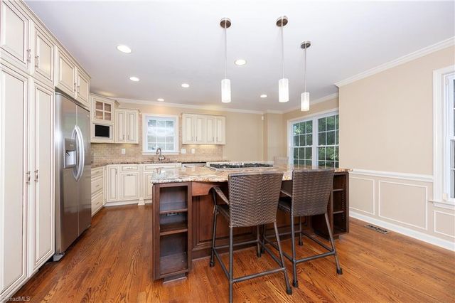175 Millers Crossing Court, Winston-salem, NC 27103