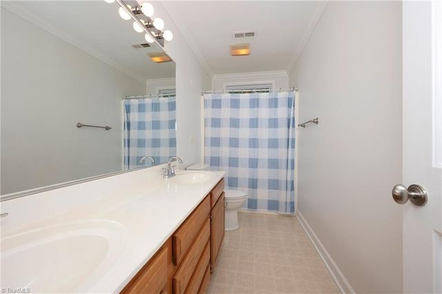 175 Millers Crossing Court, Winston-salem, NC 27103