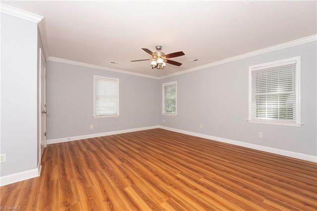 175 Millers Crossing Court, Winston-salem, NC 27103