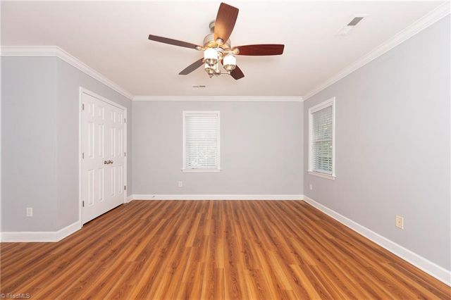 175 Millers Crossing Court, Winston-salem, NC 27103