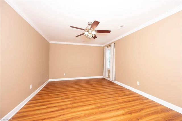 175 Millers Crossing Court, Winston-salem, NC 27103