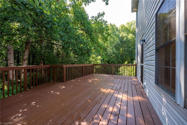 175 Millers Crossing Court, Winston-salem, NC 27103