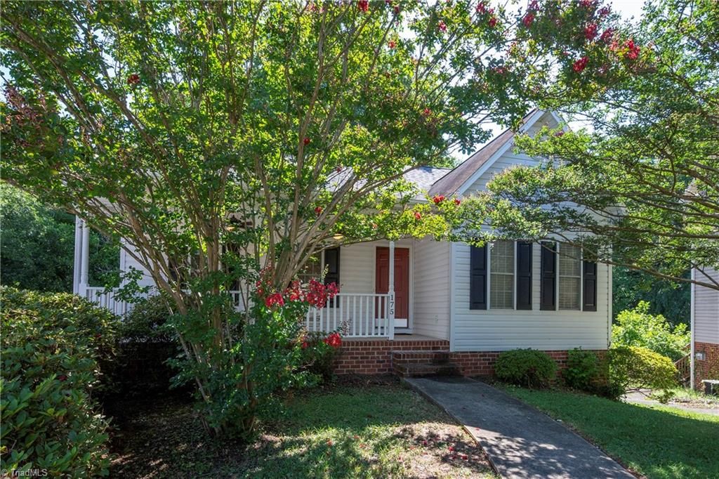 175 Millers Crossing Court, Winston-salem, NC 27103