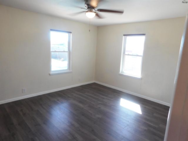 500 S OKLAHOMA CUTOFF, Burkburnett, TX 76354